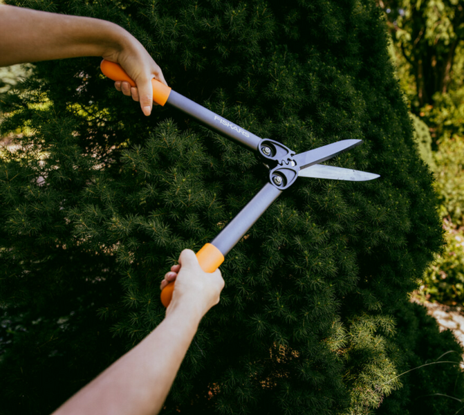 Ножиці для кущів Fiskars PowerGear &trade; з силовим приводом HS72 (1000596) 1000596 фото